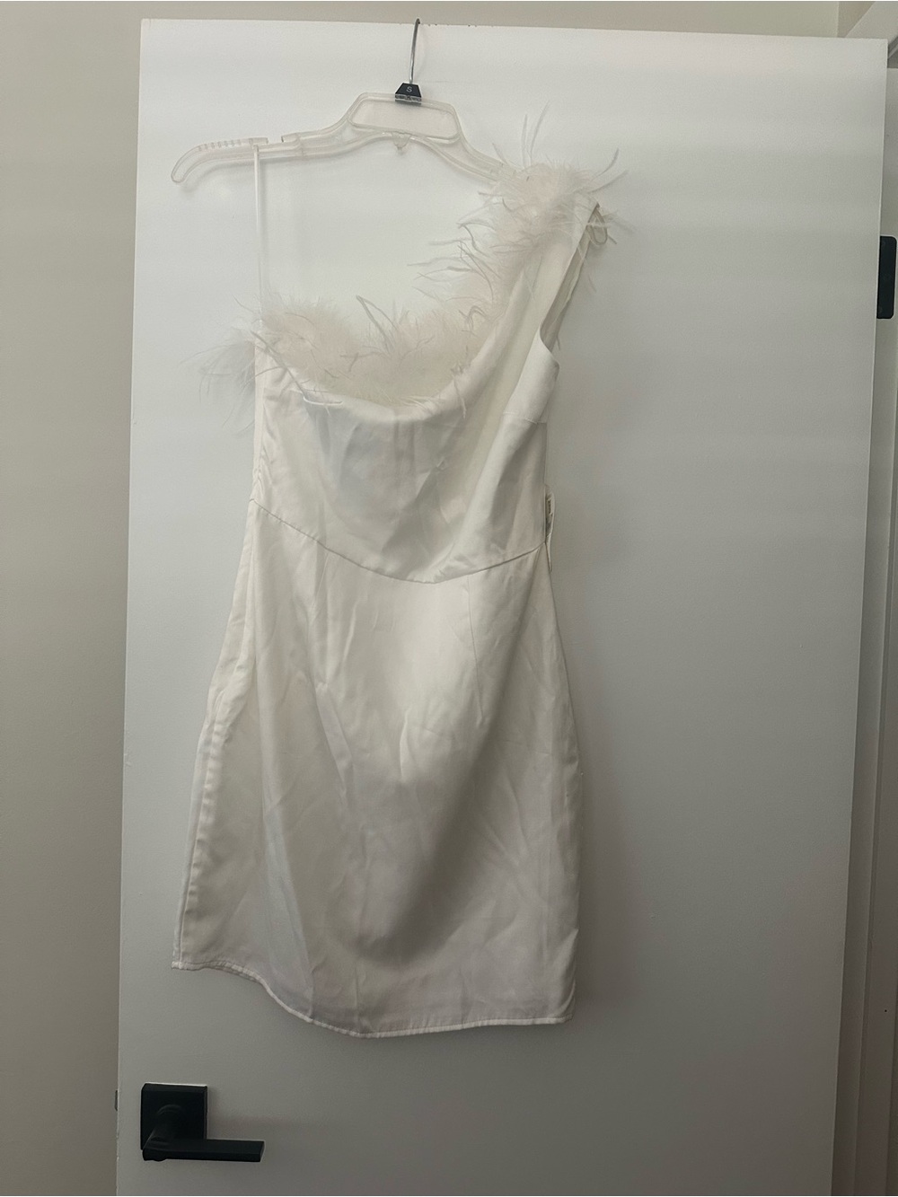 NWT Size Medium Feather-Trim One-Shoulder Mini Dress in White